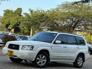Subaru Forester 2005 White