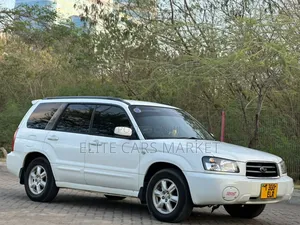 Subaru Forester 2005 White
