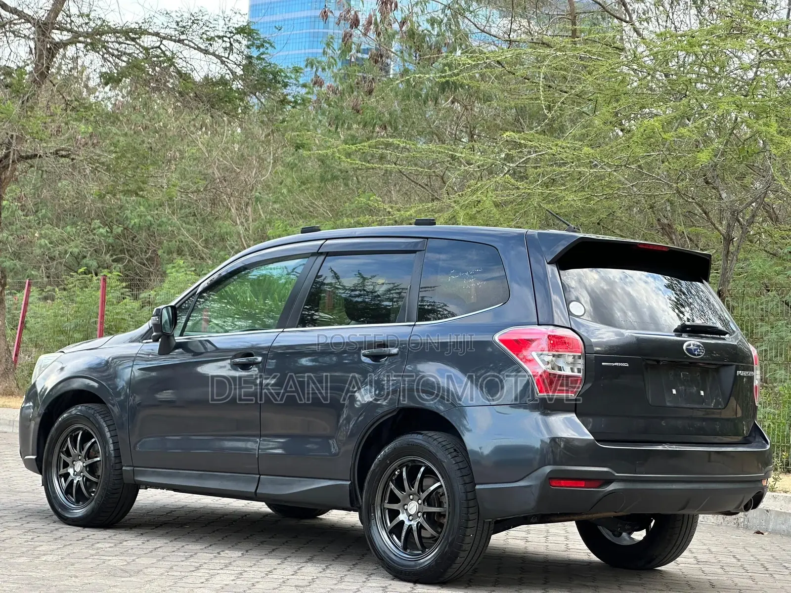 Subaru Forester 2.0XT Touring 4dr SUV AWD (2.0L 4cyl Turbo CVT) 2014