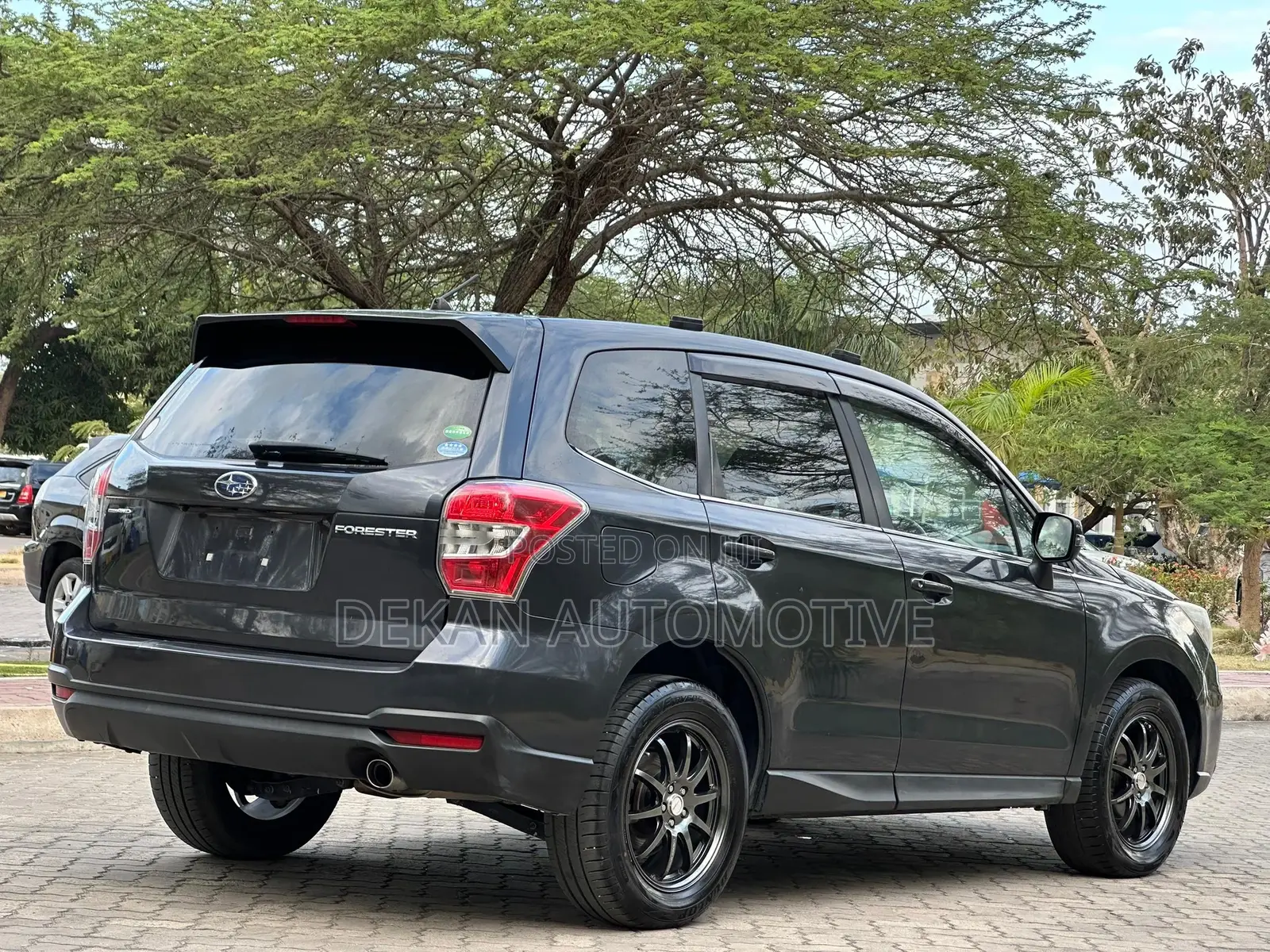 Subaru Forester 2.0XT Touring 4dr SUV AWD (2.0L 4cyl Turbo CVT) 2014