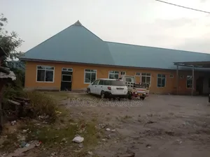 8bdrm House in Chalinze Pingo for sale