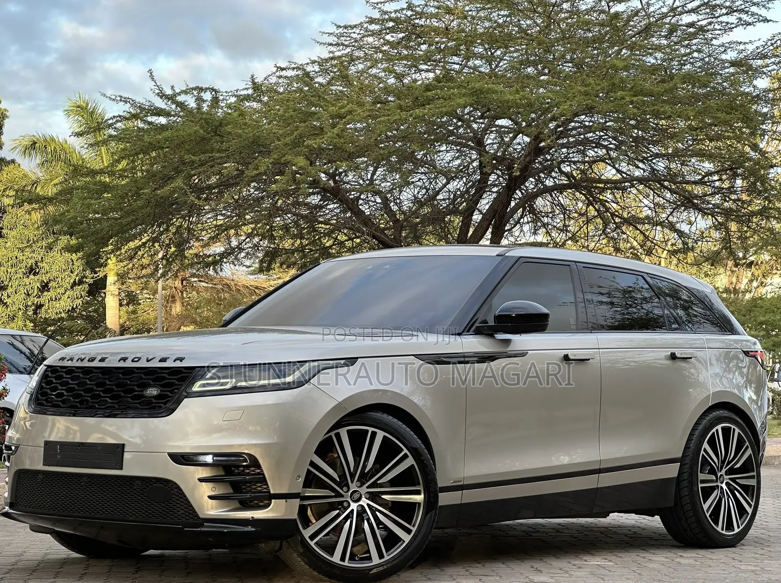 Land Rover Range Rover Velar 2020 Beige
