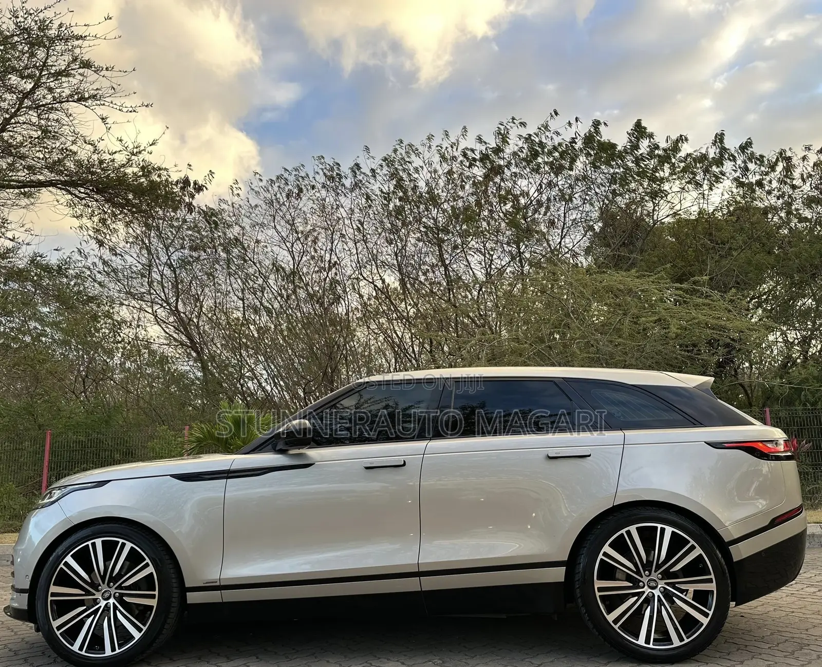 Land Rover Range Rover Velar 2020 Beige