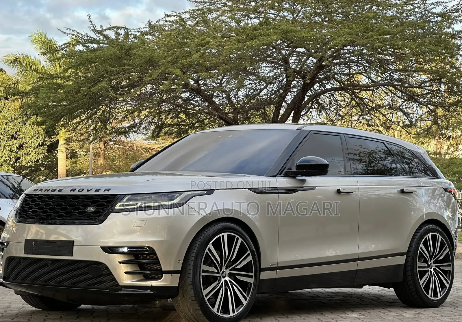 Land Rover Range Rover Velar 2020 Beige