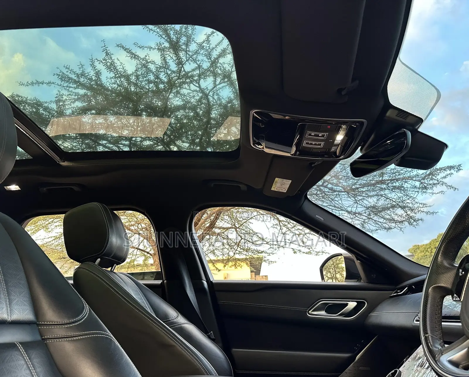 Land Rover Range Rover Velar 2020 Beige