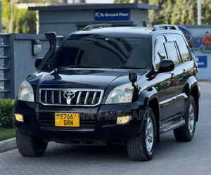 Toyota Land Cruiser Prado 2005 Black