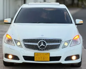 Mercedes-Benz 300E 2010 White