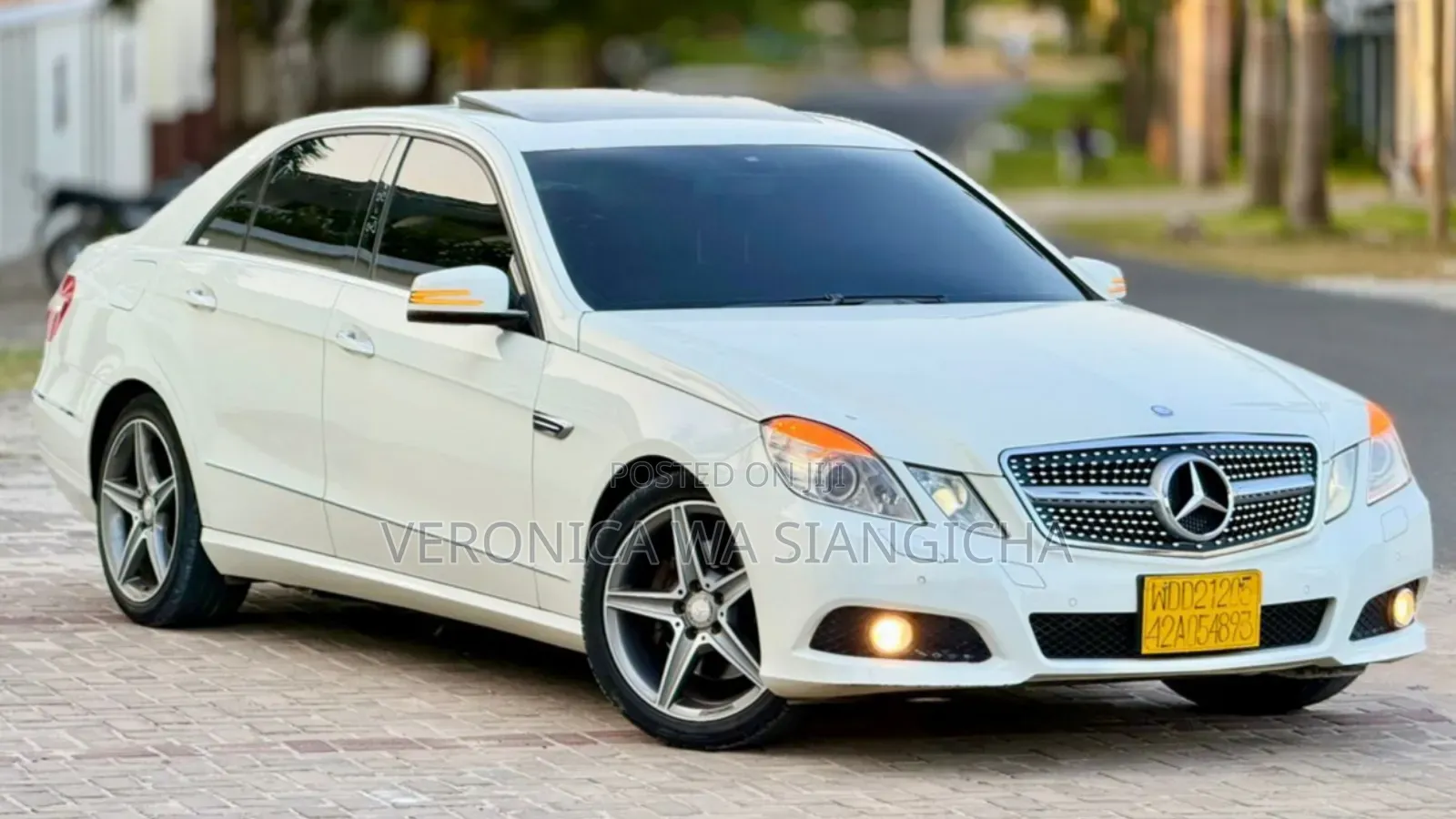 Mercedes-Benz 300E 2010 White