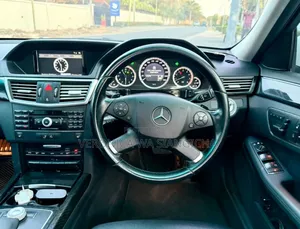 Mercedes-Benz 300E 2010 White