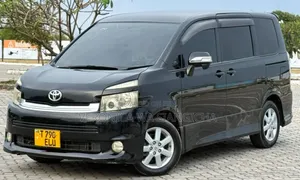 Toyota Voxy 2010 Black