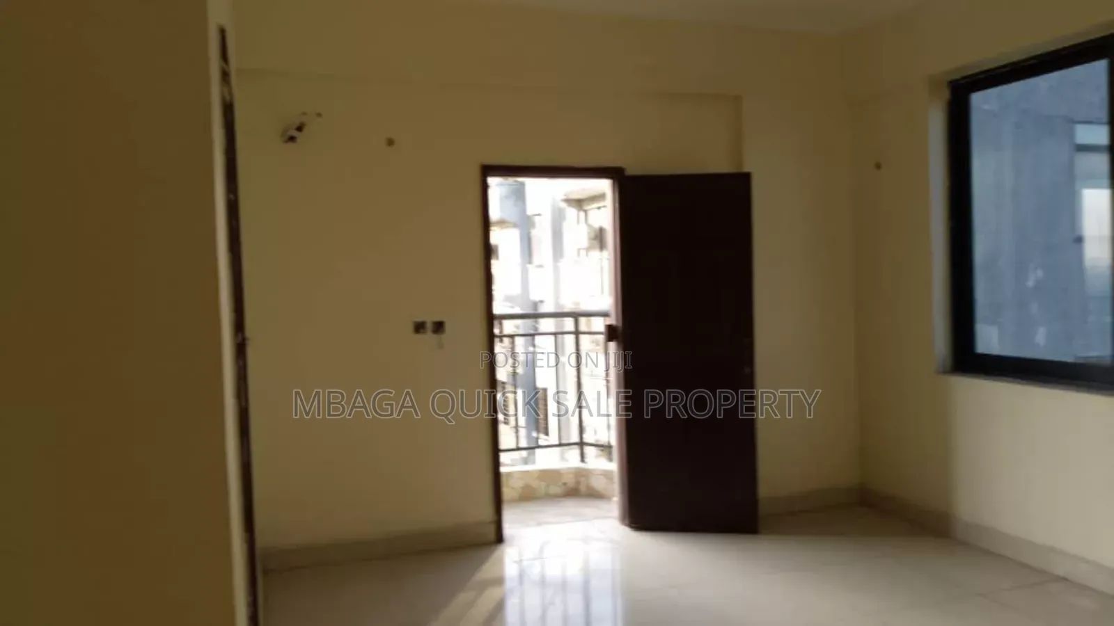 3bdrm Apartment in Upanga for sale