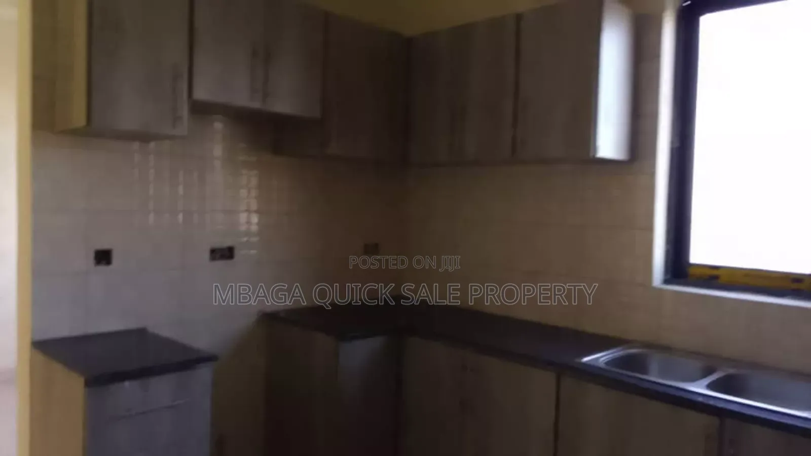3bdrm Apartment in Upanga for sale