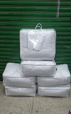 Duvet White Stripes 1, Shuka 1 Foronya 2 Kingsize