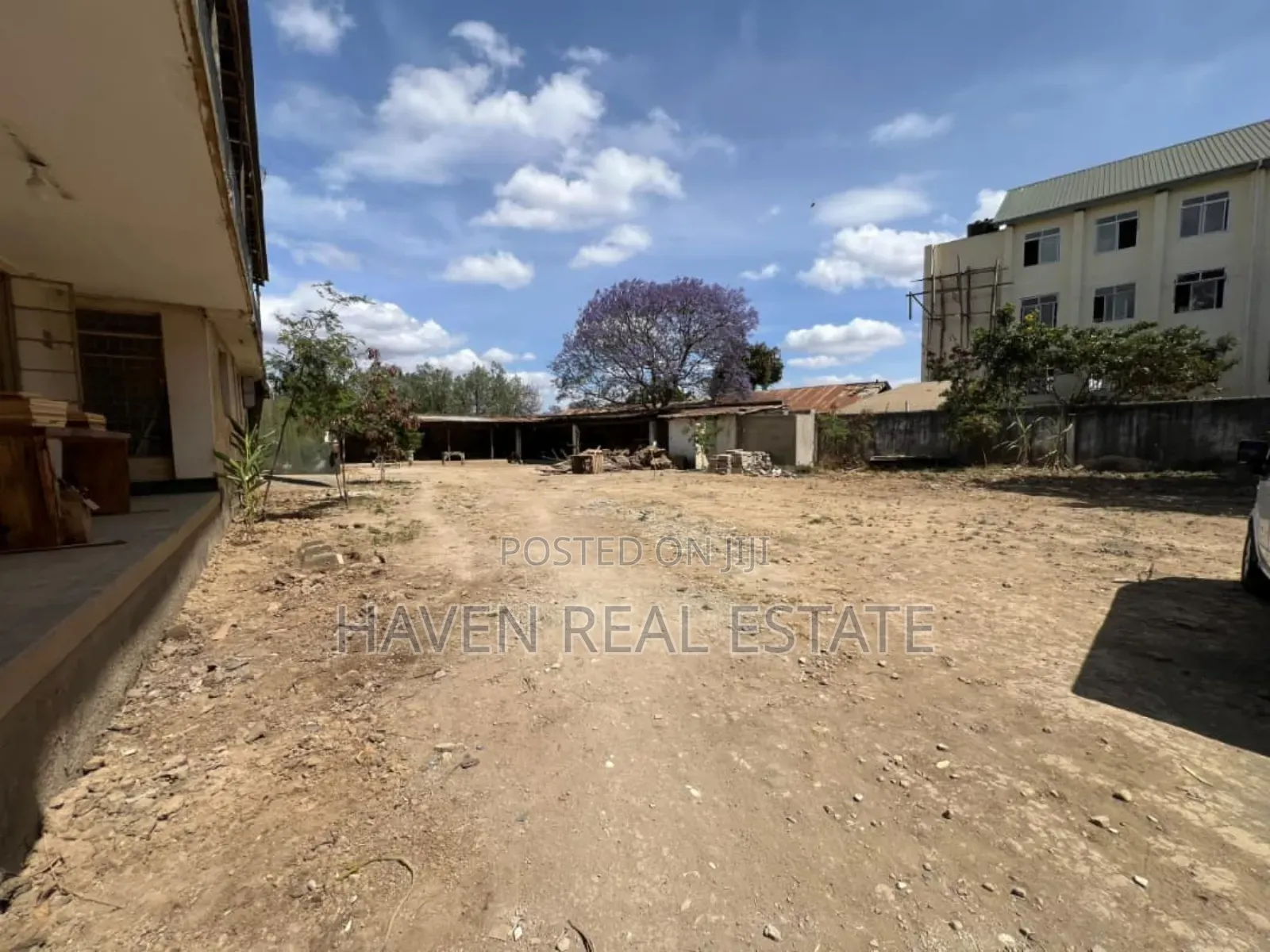 Plot Inauzwa Majengo Road Arusha