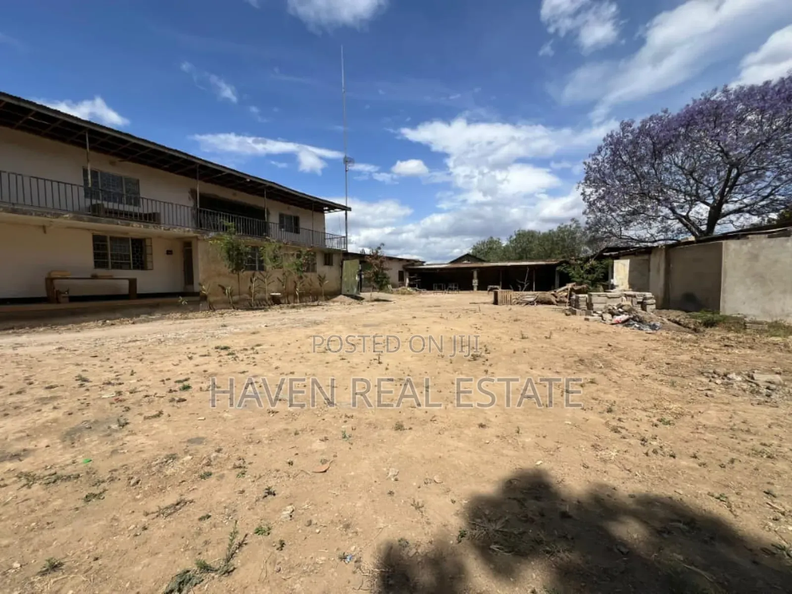Plot Inauzwa Majengo Road Arusha