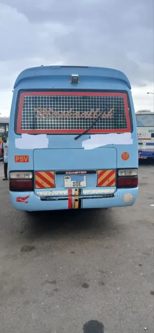 Toyota Coaster 2004 Blue