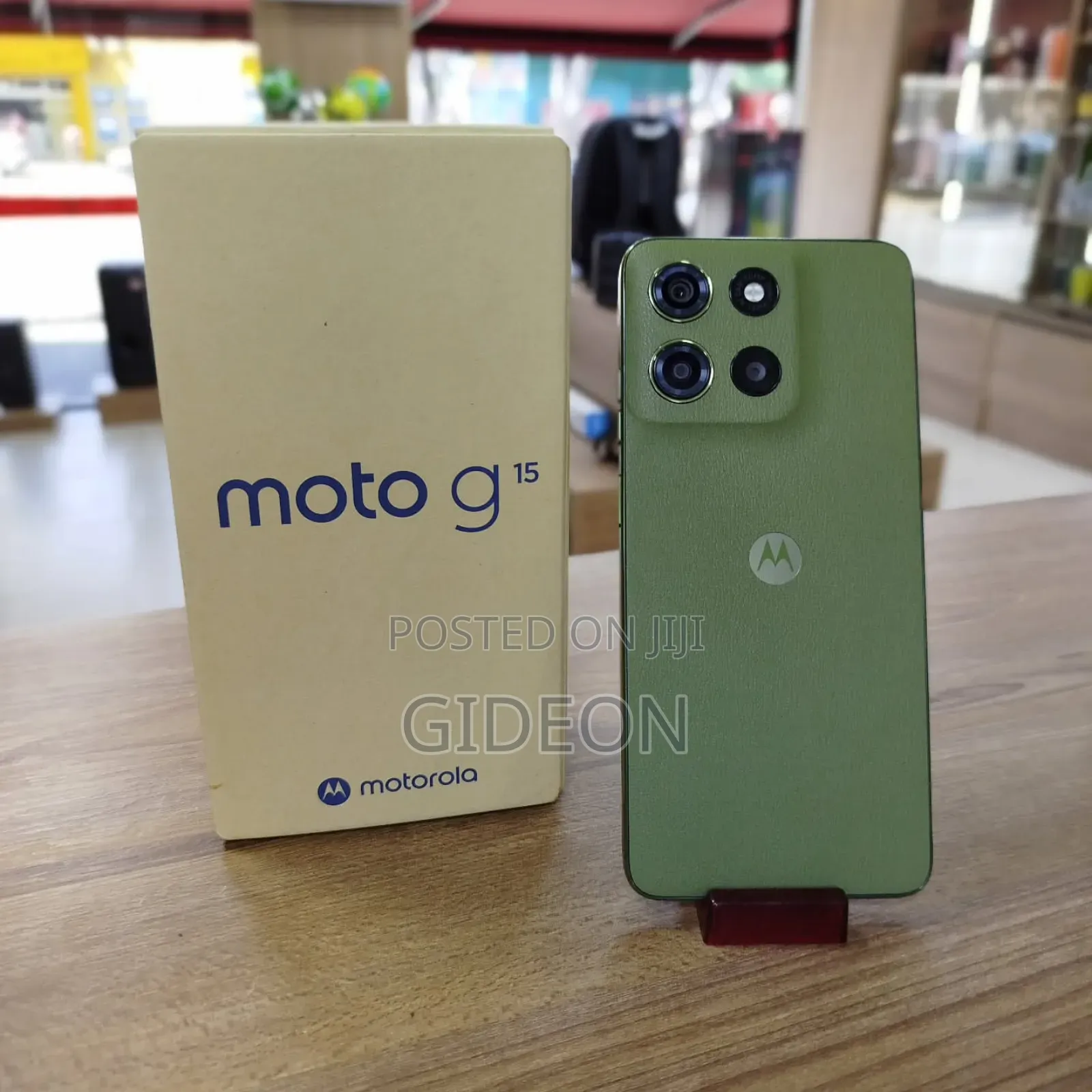 New Motorola Moto G15 256 GB Green