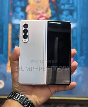 New Samsung Galaxy Z Fold4 256 GB Silver