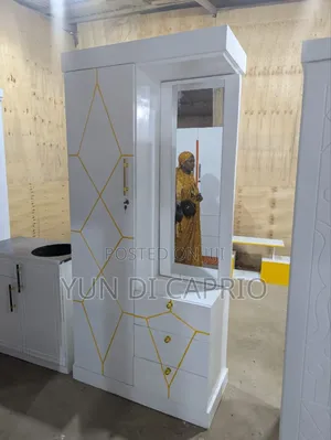Kabati Yenye Dressing Table