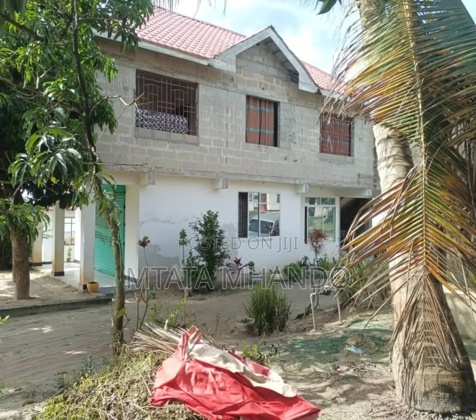 3bdrm House in Goba Center for sale