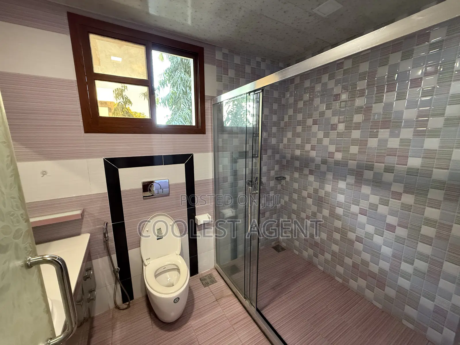 Furnished 3bdrm Villa in Coolest Estate for rent