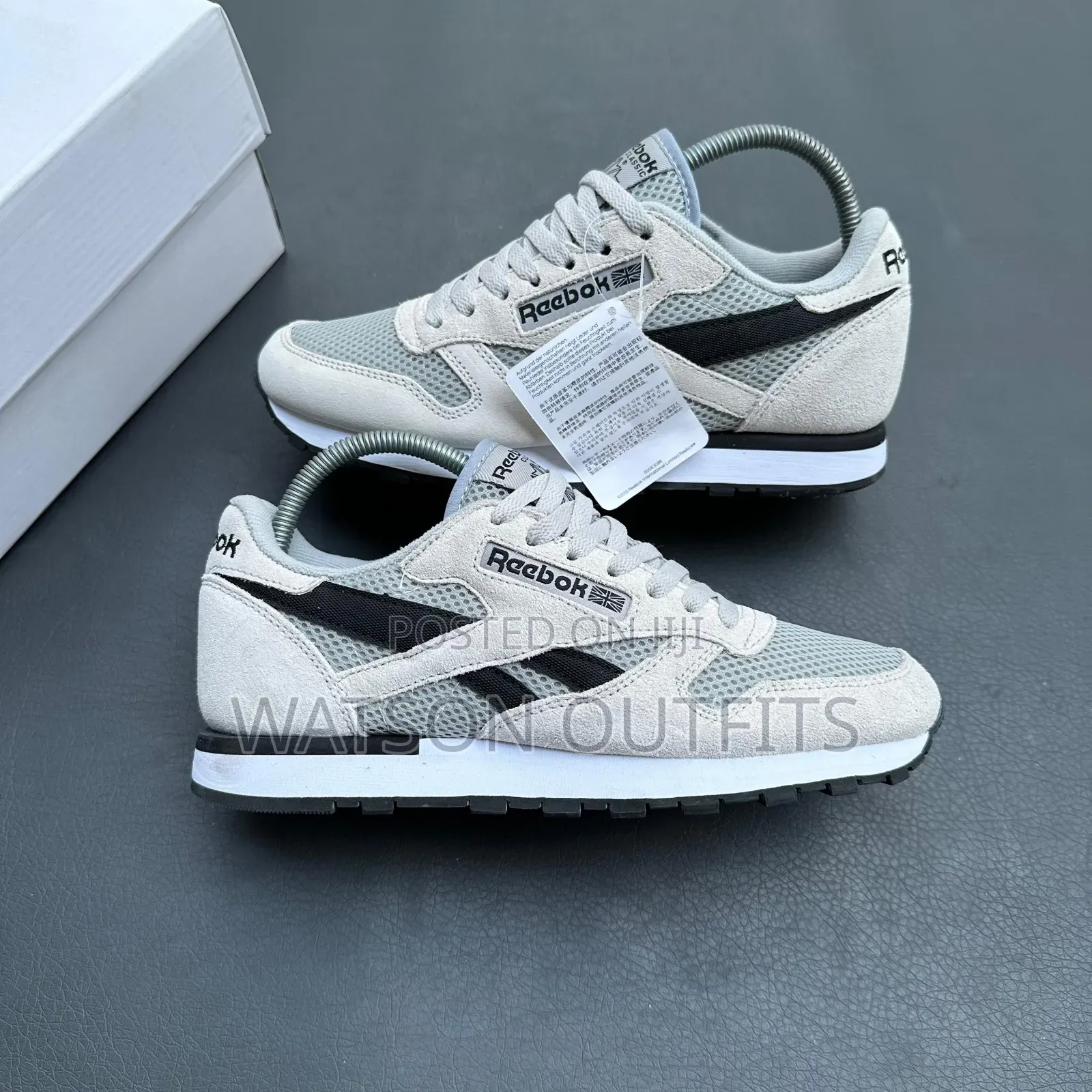 Men's Shoes or Sneaker Footwears Very Very Clear New and Classic