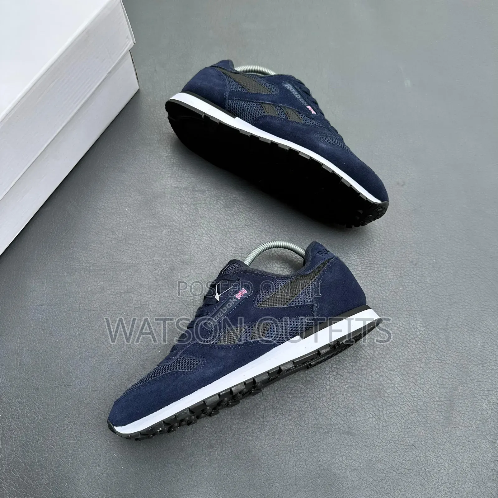 Men's Shoes or Sneaker Footwears Very Very Clear New and Classic