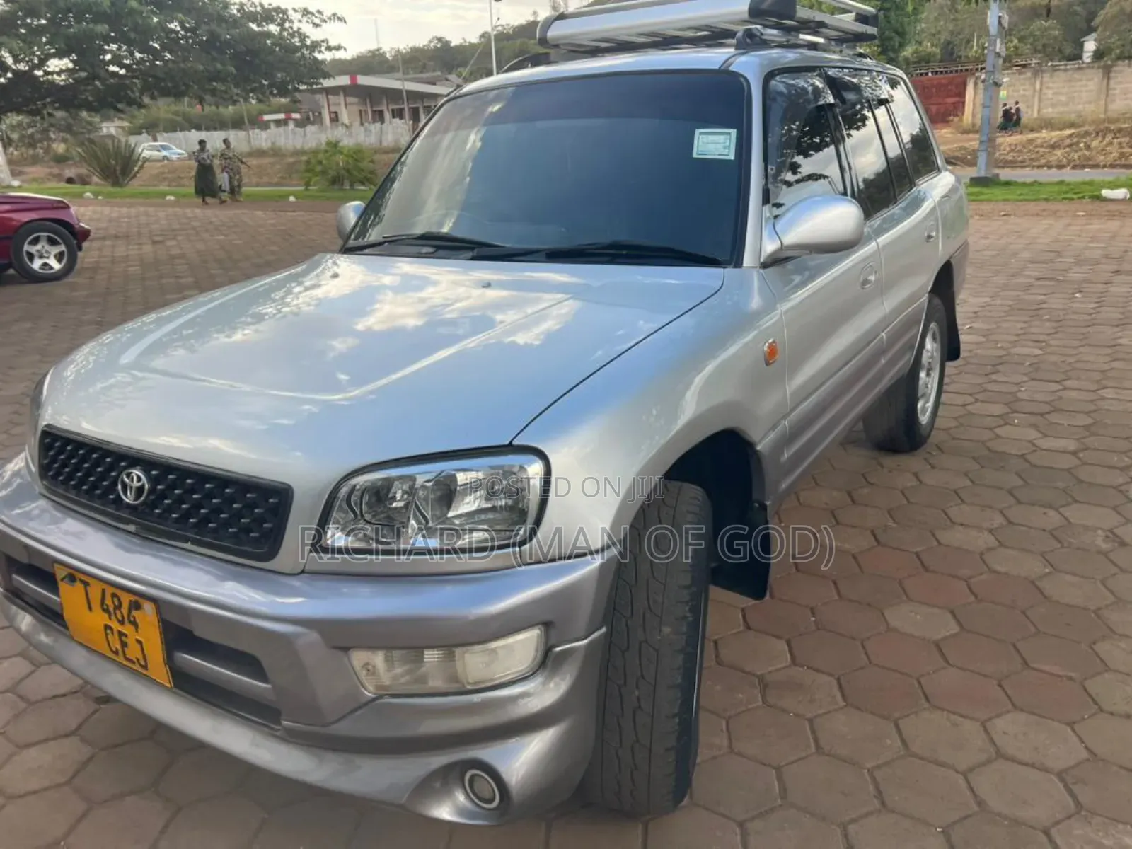 Toyota RAV4 1999 Silver