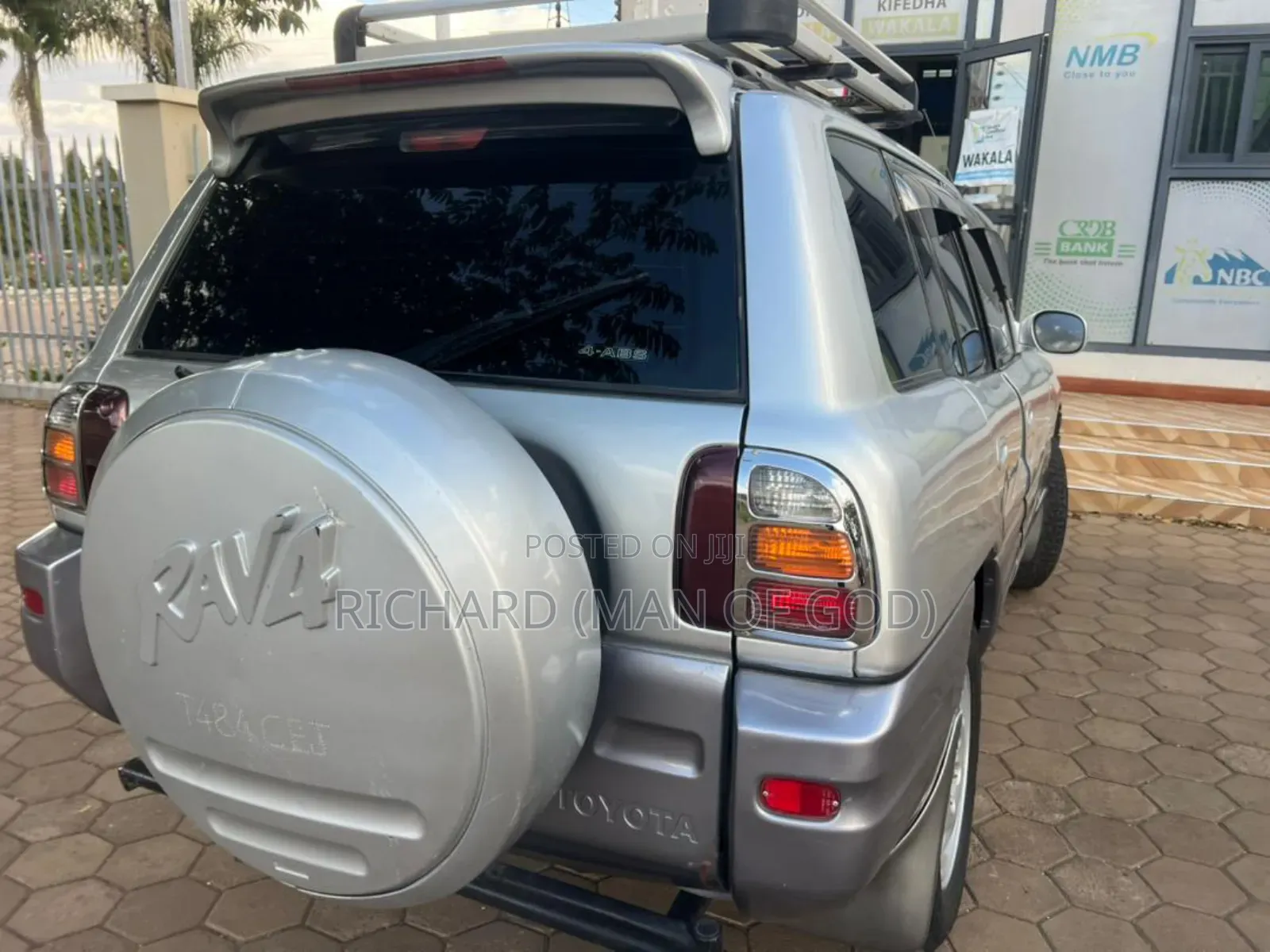 Toyota RAV4 1999 Silver