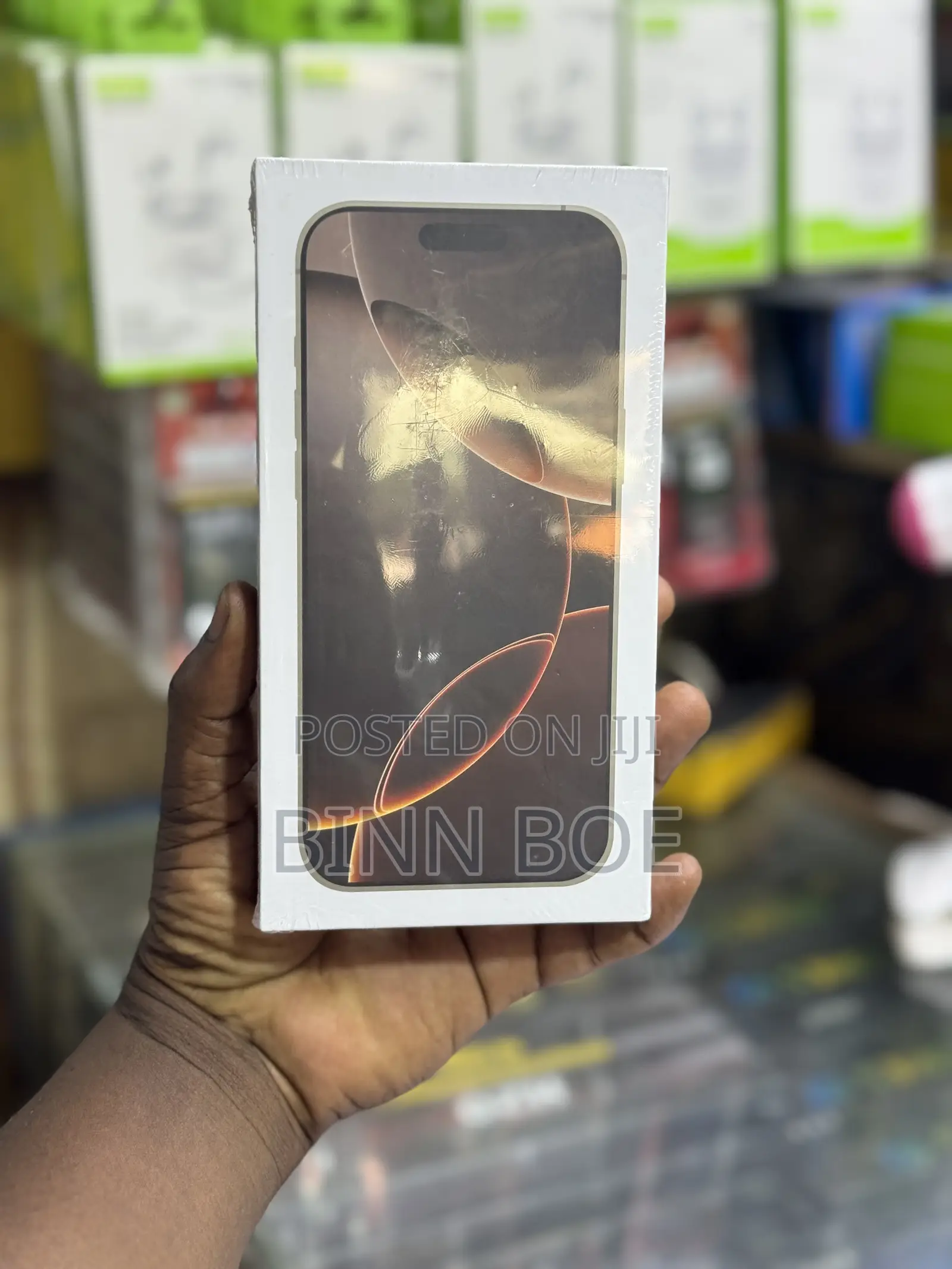 New Apple iPhone 16 Pro Max 256 GB Gold