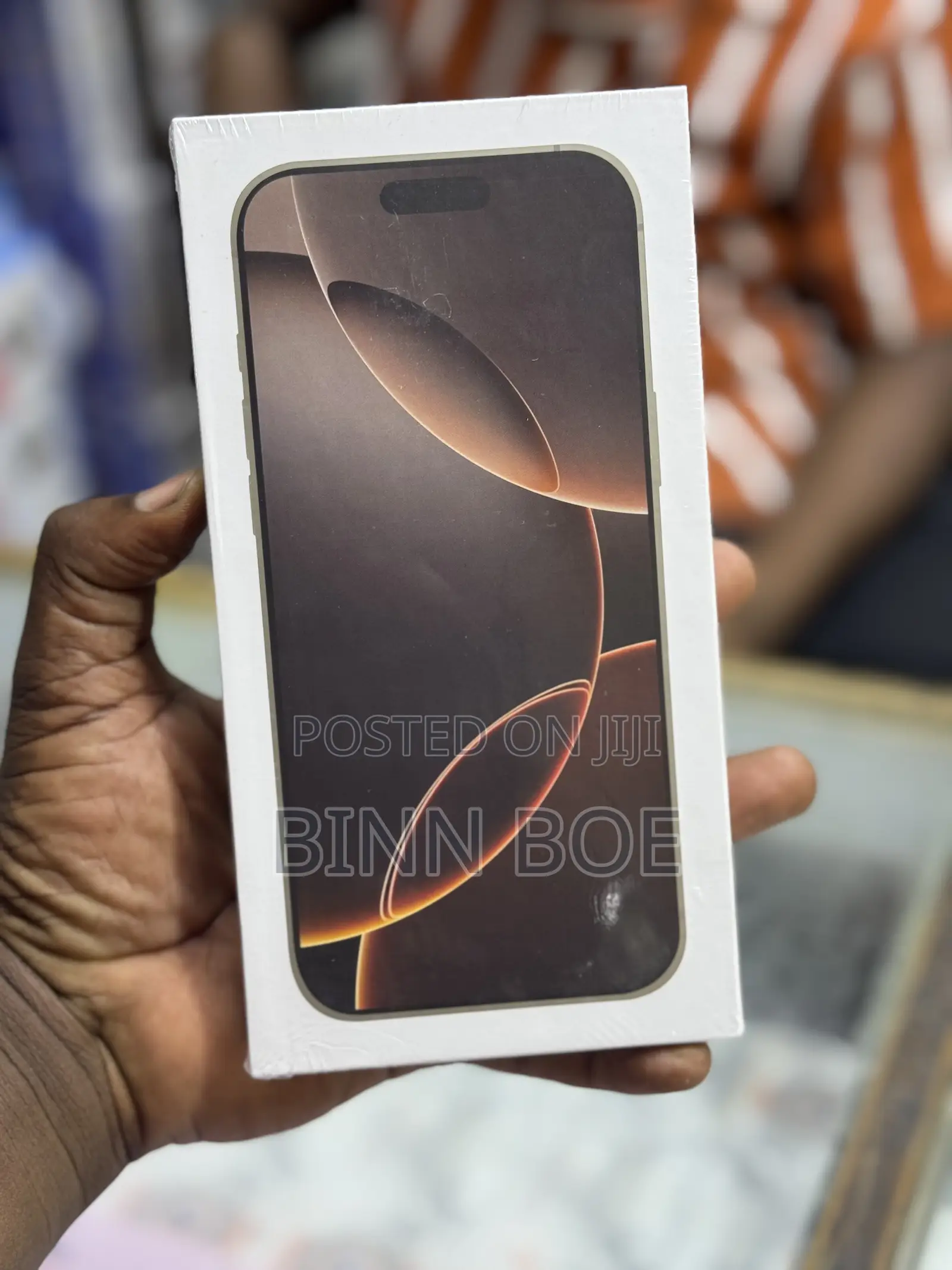 New Apple iPhone 16 Pro Max 256 GB Gold
