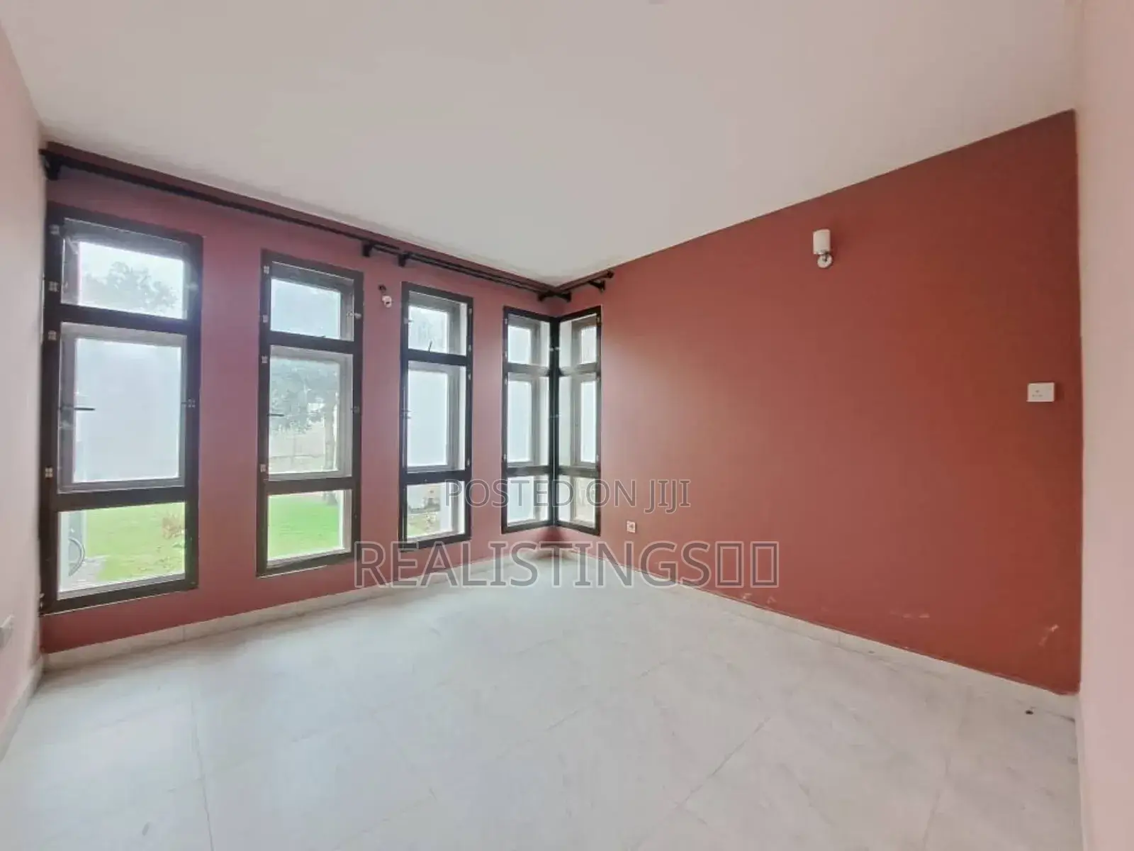 8bdrm House in Kasri Homes, Kigamboni for sale