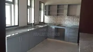 8bdrm House in Kasri Homes, Kigamboni for sale