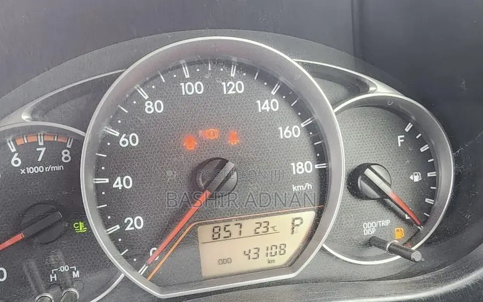 Toyota Ractis 1.5 FWD 2013 Red