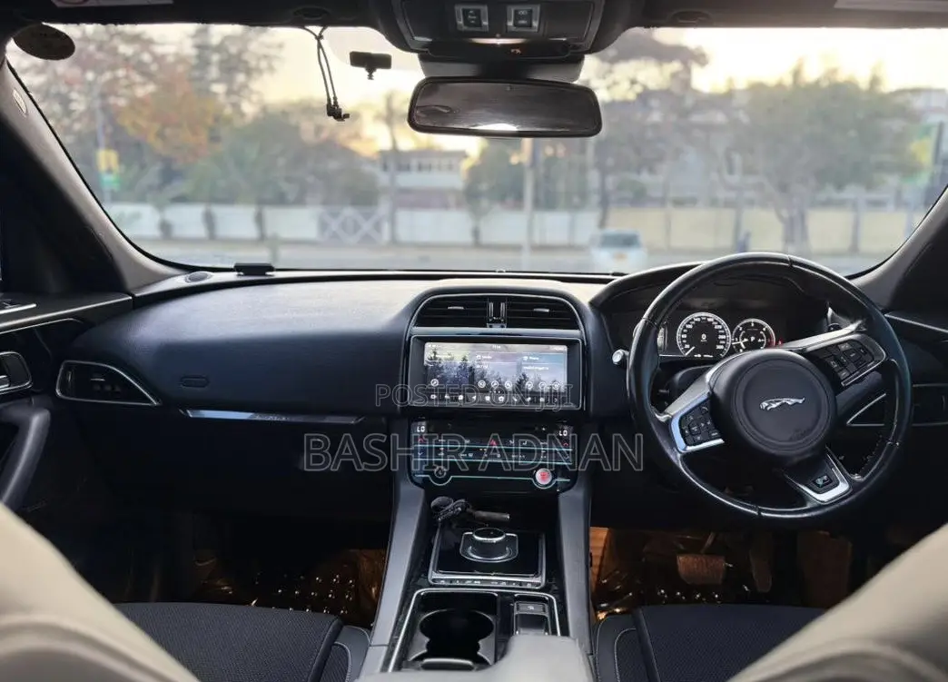 Jaguar F-Pace 20d 2017 White