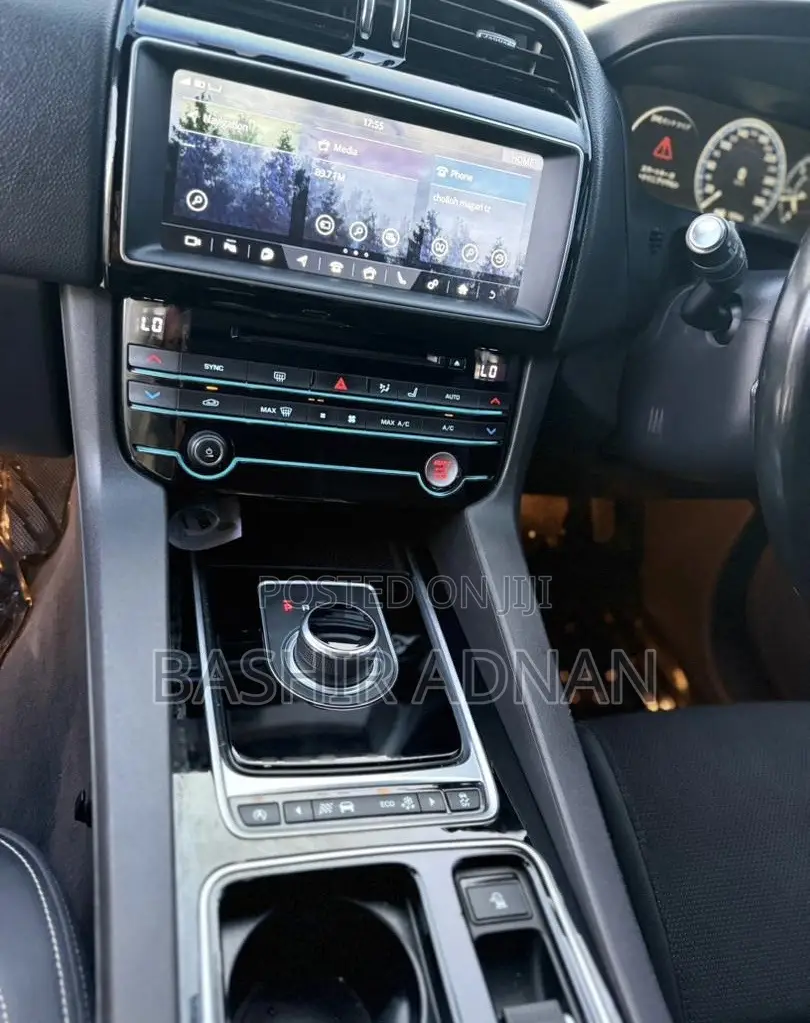 Jaguar F-Pace 20d 2017 White