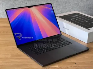 New Laptop Apple MacBook Pro 2024 M4 14-Inch 16GB Apple M4 SSD 512GB