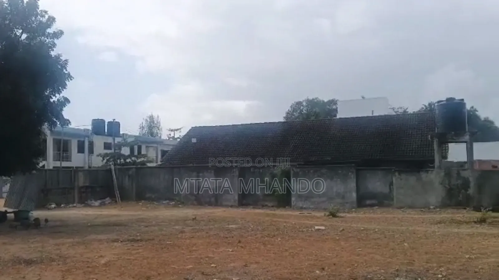 10bdrm Apartment in Africana, Kunduchi for sale