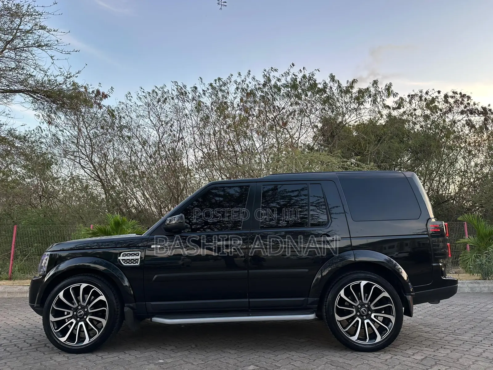Land Rover Discovery 2014 Black