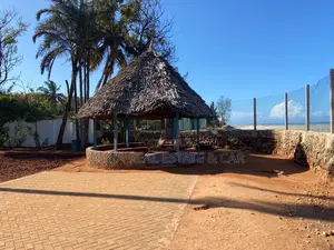 10bdrm House in Mbezi Beach for sale
