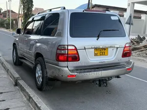 Toyota Land Cruiser 2001 Silver