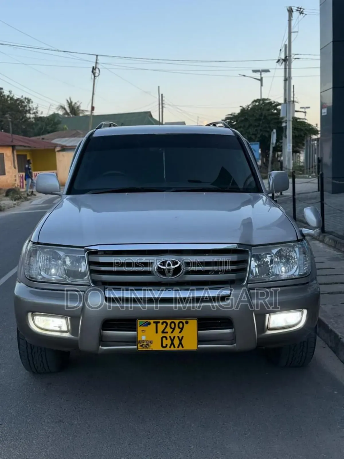 Toyota Land Cruiser 2001 Silver