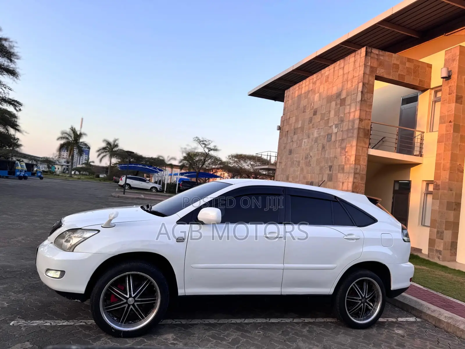 Toyota Harrier 2006 White