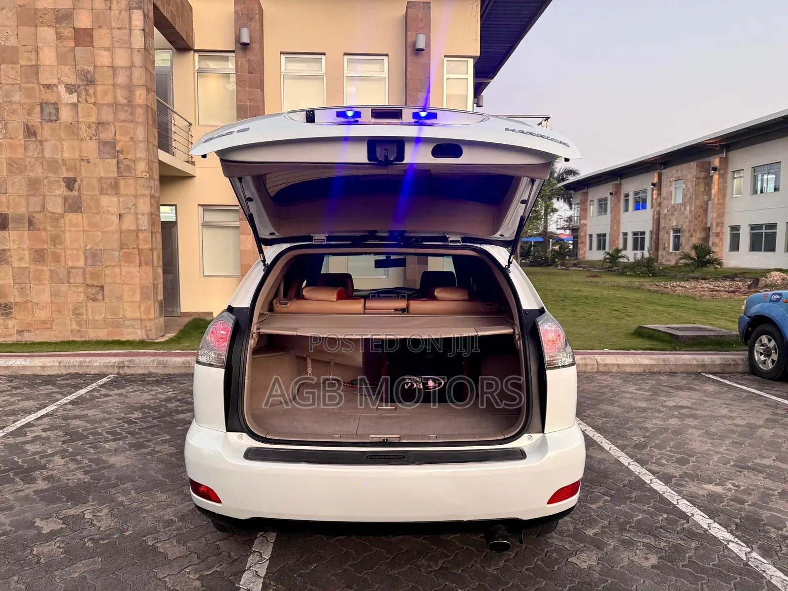 Toyota Harrier 2006 White