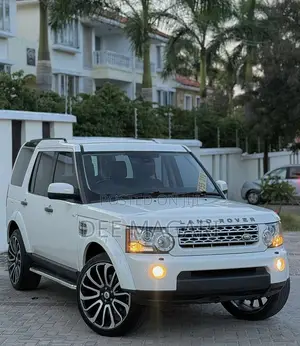 Land Rover Discovery 2010 White