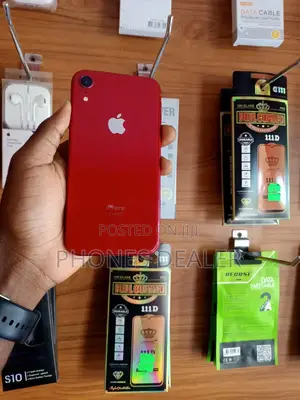 Apple XR 64 GB Red