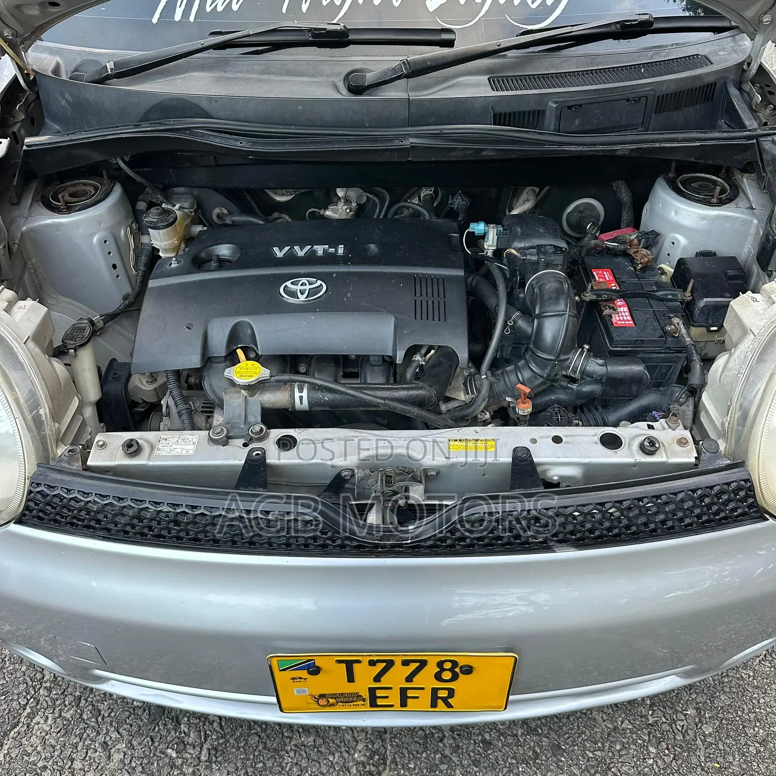 Toyota Sienta 2004 Silver