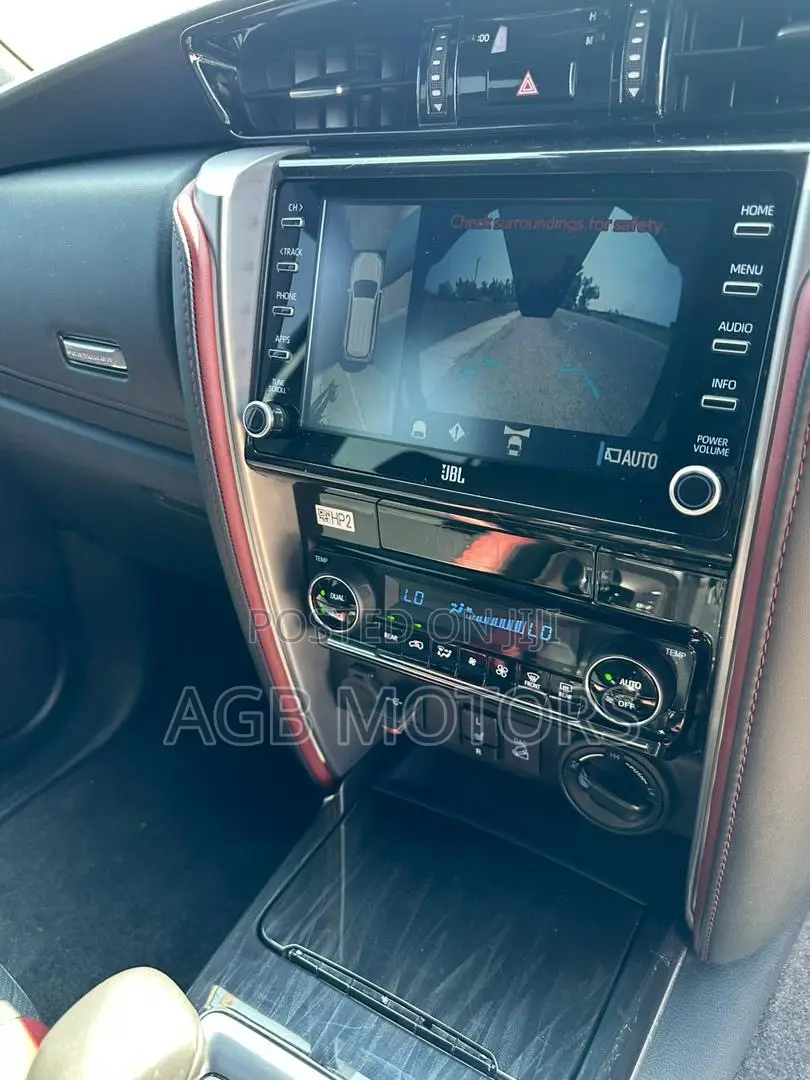 New Toyota Fortuner 2.8 D AWD 2024 Silver