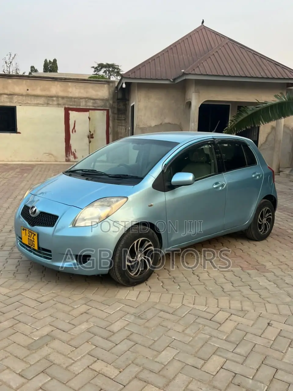 Toyota Vitz 2004 Blue