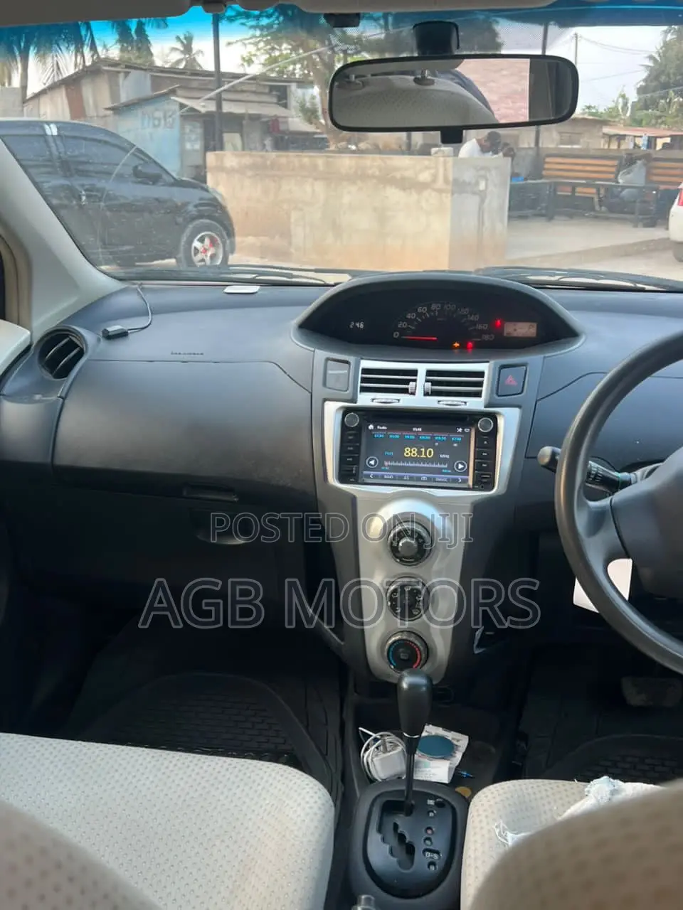 Toyota Vitz 2004 Blue